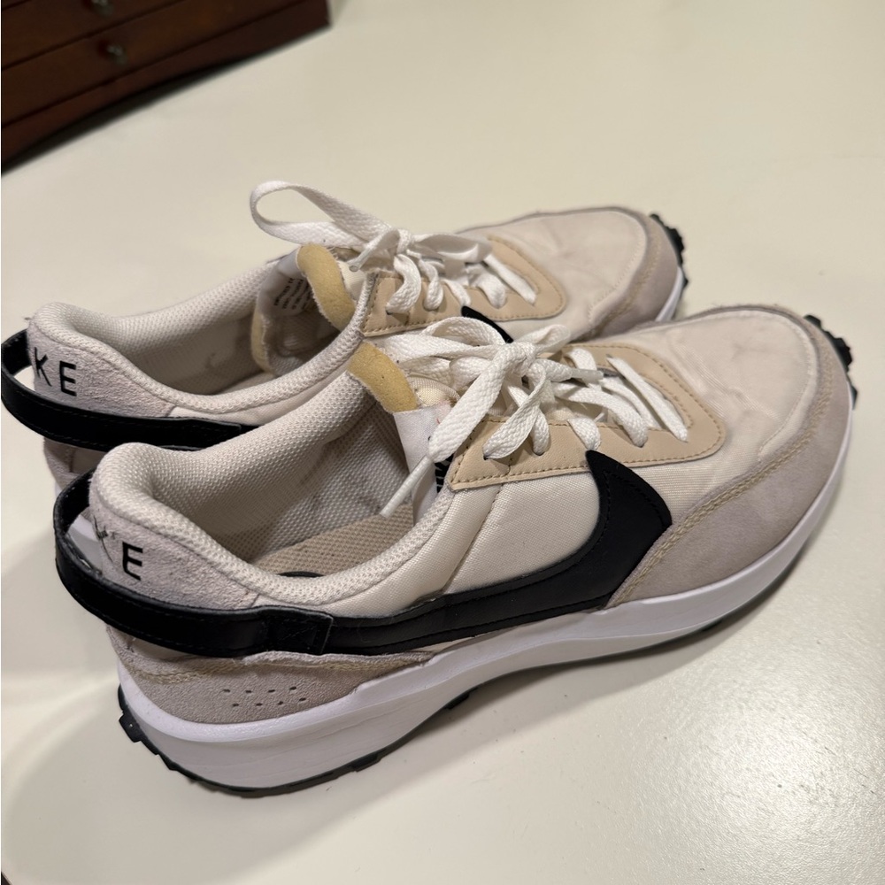 Nike Waffle Debut 9.5